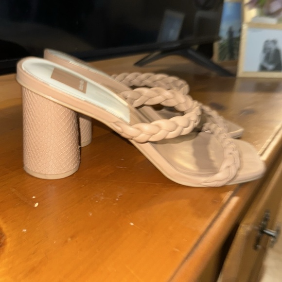 Dolce Vita Women's Braided Tan Heels - Picture 4 of 6